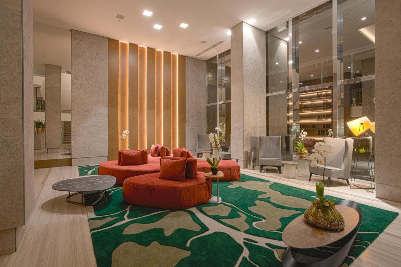 Suryaa Hotel Pinhais, Curio Collection By Hilton Exterior photo