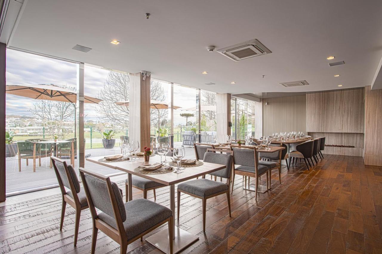 Suryaa Hotel Pinhais, Curio Collection By Hilton Exterior photo
