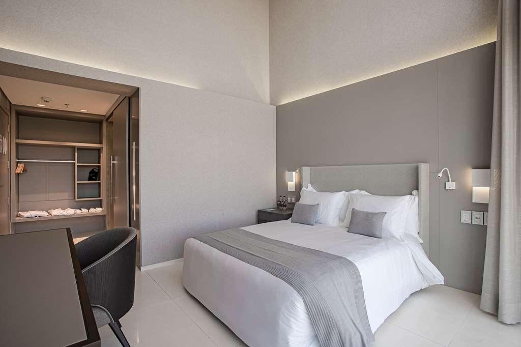 Suryaa Hotel Pinhais, Curio Collection By Hilton Room photo